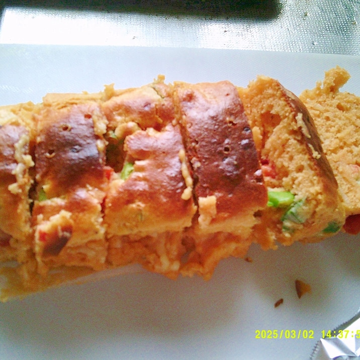 HMでトマト入りケークサレ